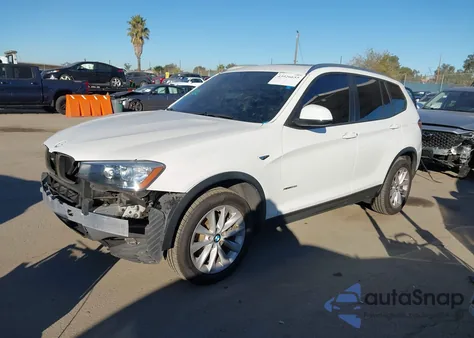 2016 BMW X3 xDrive28I z USA, uszkodzony, nr VIN 5UXWX9C50G0D72287